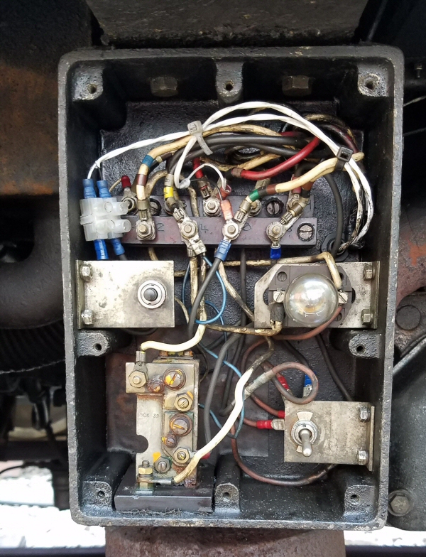 Class 108 no. 2 fire panel
